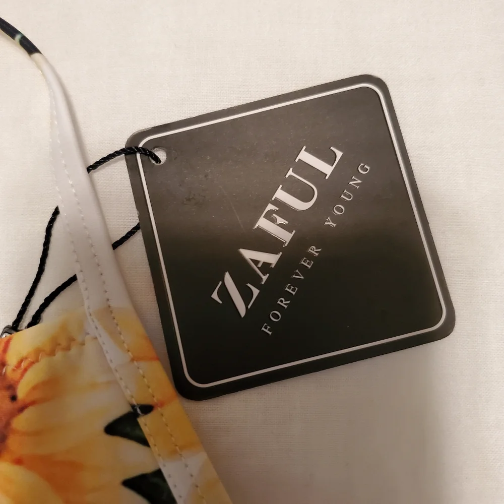 Zaful Sunflower Bathing Suite Top - Picture 3 of 6